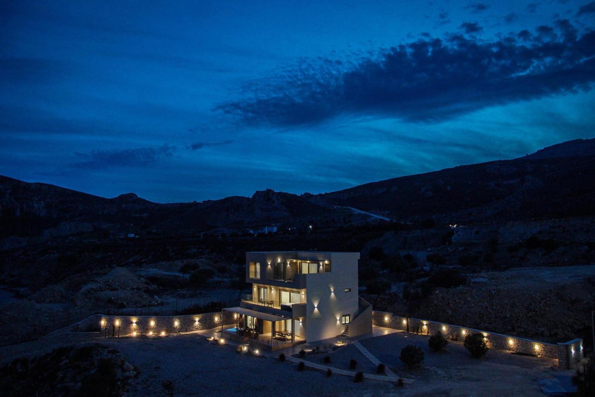 Aquamarine Luxury Apartmán *