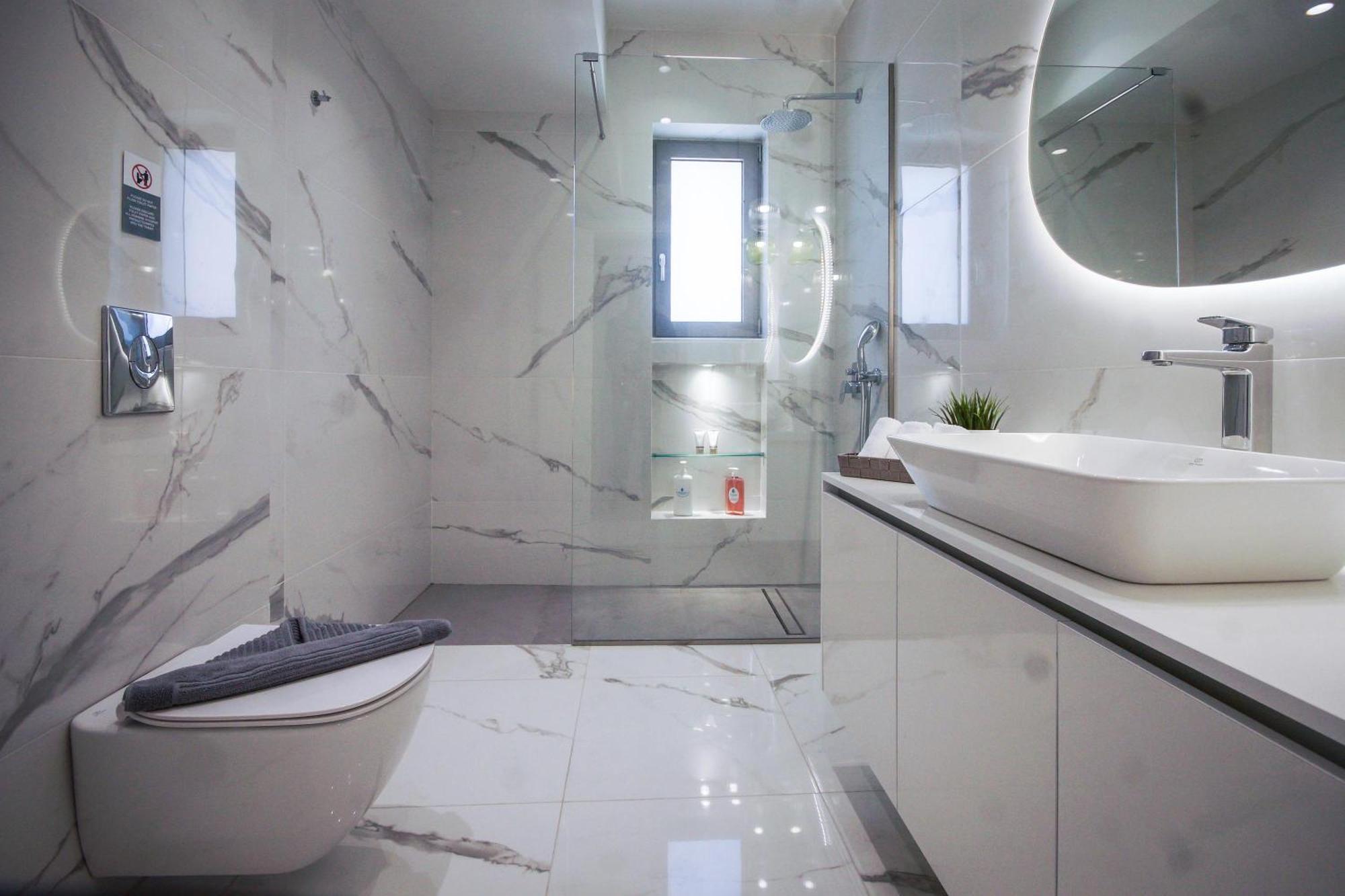 Aquamarine Luxury Lejlighed