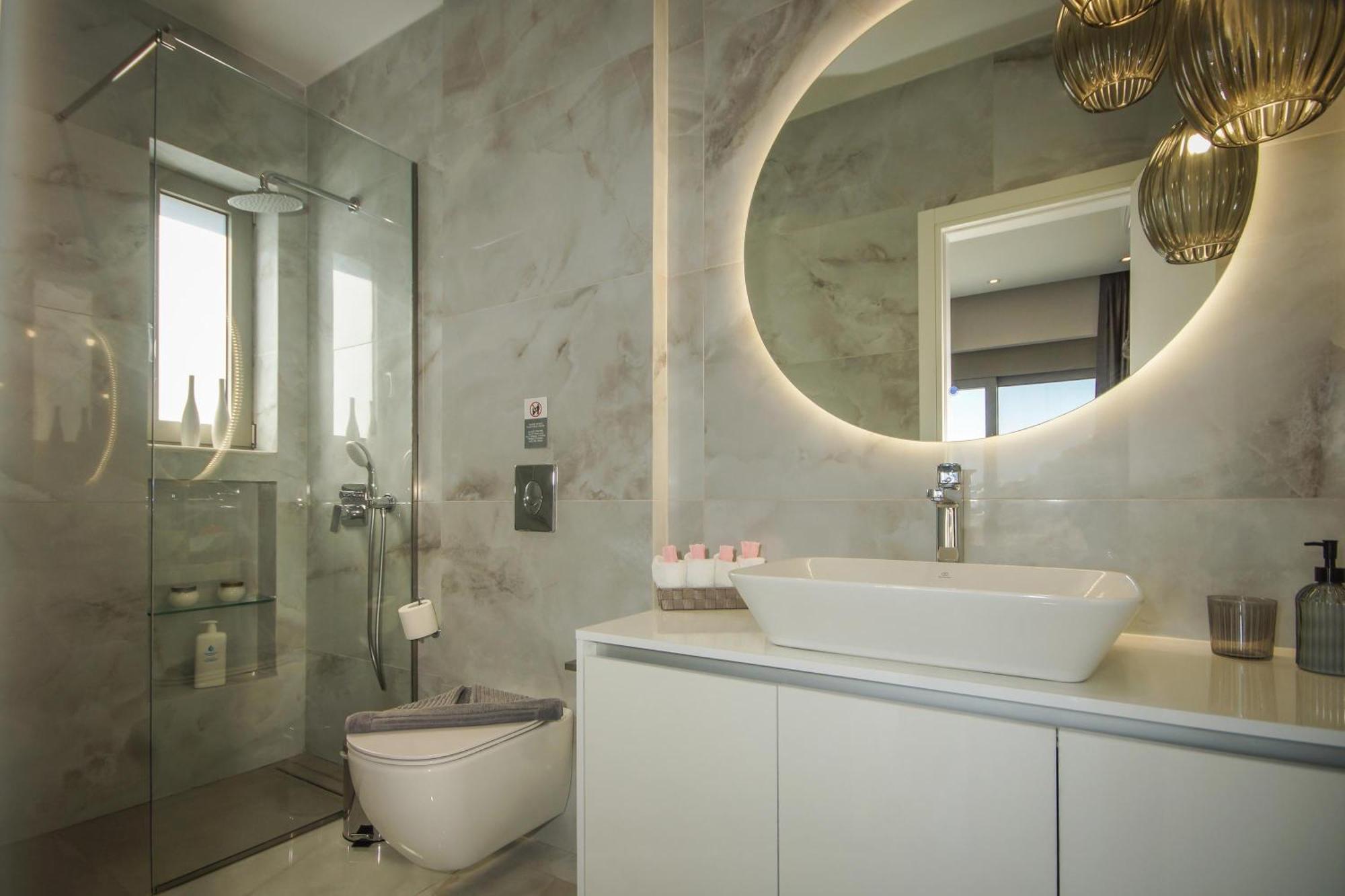Aquamarine Luxury Lejlighed *